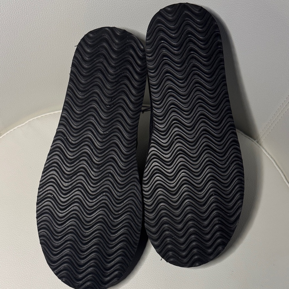 NWT Serra Women’s Black Genuine Suede Platform Clogs - Picture 5 of 6